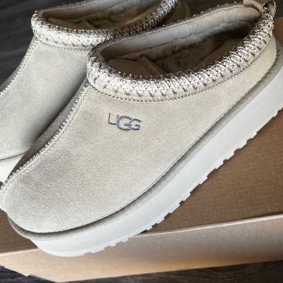Ugg Tazz mustard seed size 9W